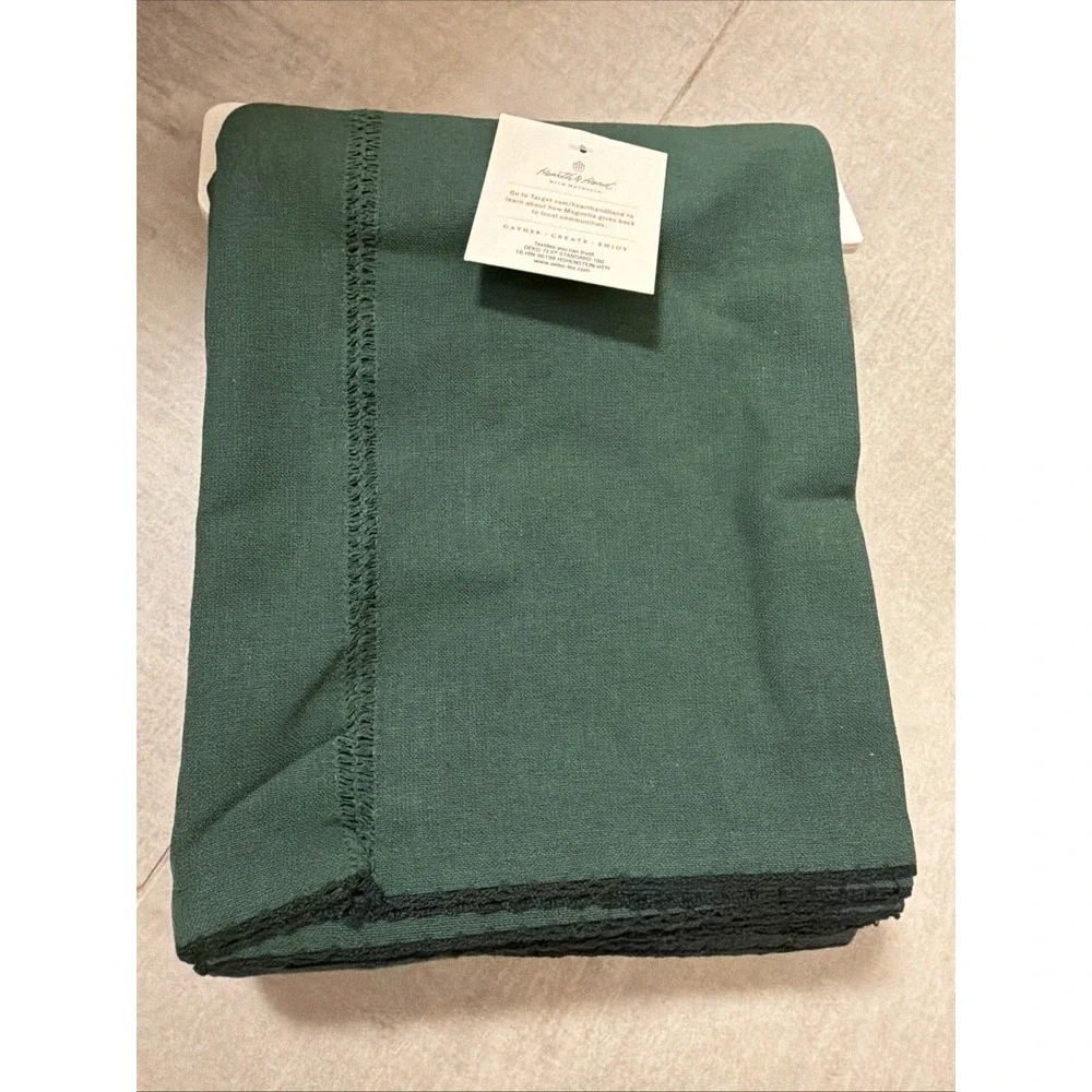 New Hearth & Hand With Magnolia Holiday Rectangle Tablecloth Hunter Green 60x84
